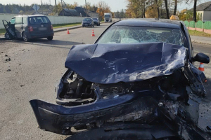 В Житковичах при столкновении двух автомобилей пострадали оба водителя и девушка-пассажир