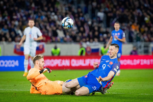 Сборная Словакии обыграла исландцев и отобралась на чемпионат Европы по футболу 2024 года