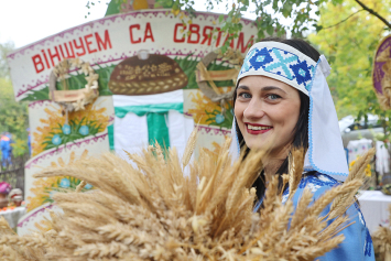 Лукашенко поздравил участников и гостей областного фестиваля-ярмарки «Дажынкі-2023» в Витебске с праздником