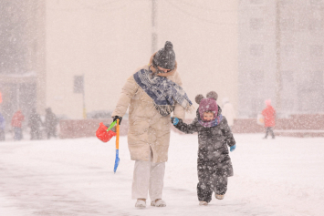 Фотофакт. Первый снегопад в Минске. Радость горожан и заботы коммунальщиков
