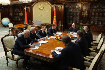 Какие визиты, встречи и переговоры анонсировал Лукашенко и о чем предупредил Правительство?