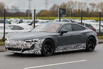 Обновленный Audi e-tron GT рассекретили до премьеры