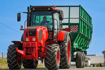 Сельхозтехника двух предприятий отмечена на конкурсе «Лучший товар Республики Беларусь»