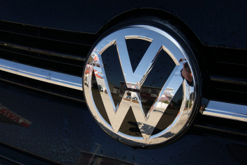 Volkswagen не испытывает производственных сложностей из-за кризиса в Красном море
