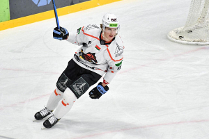 «Шахтер» продлил победную серию в чемпионате Беларуси по хоккею до 15 встреч
