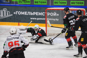 Гродненский «Неман» выиграл у «Гомеля» в поединке хоккейного чемпионата страны