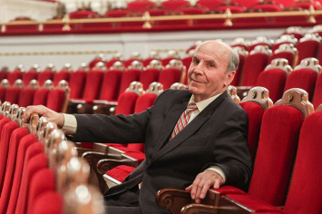 Народный артист Василий Ковальчук – о том, как опера жить помогает и каково выходить на сцену в 80 лет