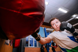 Евгений Кармильчик мечтает поменять бронзу чемпионата мира по боксу на олимпийское золото