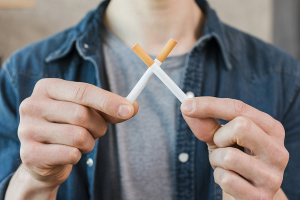 Как бросить курить, если партнер не хочет расстаться с вредной привычкой