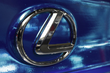В Lexus намерены заменить модели RC и LC гибридной новинкой