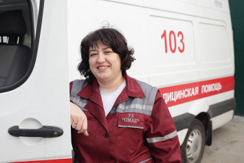 О чем мечтает в канун праздника единственная на всю Гродненскую область женщина — водитель скорой помощи?