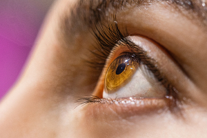 Чем опасен и какого лечения требует синдром сухого глаза – отвечает офтальмолог