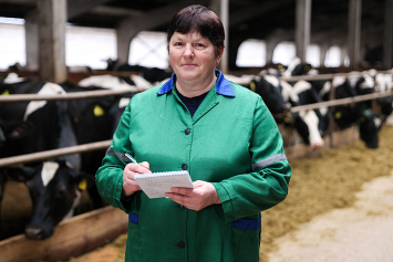 Хозяйства Брестской области, лидирующие по производству молока, не сбавляют оборотов 