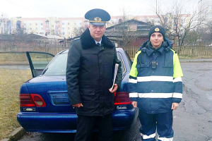 Житель Калинковичей лишился автомобиля Mercedes из-за долгов по кредитам