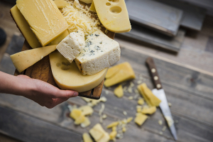Важна мера – узнали, сколько сыра можно съедать за день