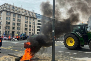 СМИ: в евроквартале Брюсселя произошли столкновения полиции и фермеров