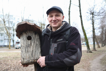 Его домики для птиц можно найти от Минска до Владивостока. Мастер из Бобруйска создает уникальные дуплянки