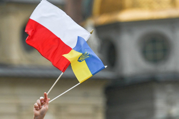 Туск заявил, что Польша и Украина договорились о торговле сельхозпродукцией по румынскому образцу