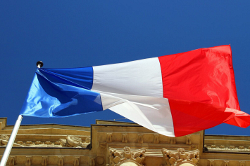 Политик заявил, что Франция может выйти из-под военного командования НАТО в случае прихода правых к власти