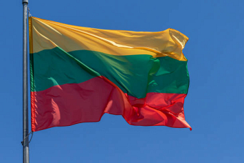 Литва пропустила через границу автобус с молдавским детским хором спустя две суток