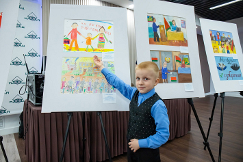 В Минске прошла церемония награждения победителей республиканского конкурса рисунков «Выборы глазами детей»