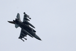 Греция может передать Украине 32 старых истребителя F-16 – СМИ