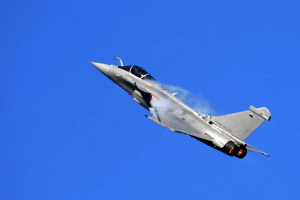 Сербия надеется подписать контракт с Францией на закупку истребителей Rafale