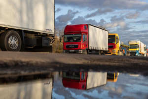 Фермеры Польши разблокировали для украинских грузовиков пункт «Долгобычев – Угринов»