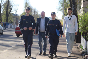 Милицейский рейд по месту жительства семейных дебоширов – в Минске проходит акция «Дом без насилия»