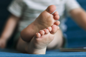 Что делать, если у ребенка врос ноготь – отвечает врач