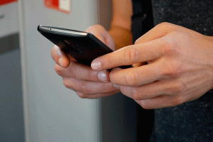 Звонят с белорусских номеров от имени мобильных операторов – у мошенников новая схема обмана