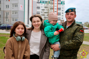 Семьи военнослужащих Витебского и Полоцкого гарнизонов заселились в новые арендные квартиры