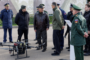Шойгу поставил задачу обеспечить штурмовиков оружием для уничтожения FPV-дронов