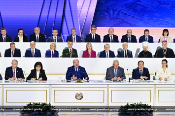 Лукашенко: Концепция нацбезопасности и Военная доктрина определяют стратегию противодействия рискам и угрозам на ближайшие десятилетия