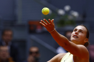 Соболенко пробилась в третий круг теннисного турнира в Мадриде