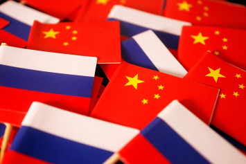 В МИД КНР заявили, что право Китая торговать с Россией не должно нарушаться