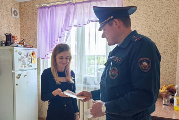 Спасатели Гомельской области в рамках акции «За безопасность вместе!» обследовали более 4300 домовладений