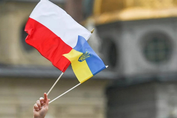Польша не будет мобилизовывать находящихся на территории страны украинцев