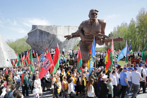 Более 5 тысяч участников собрали Дни партизанской славы на мемориальном комплексе «Прорыв» в Ушачском районе