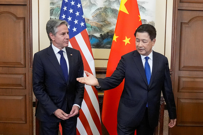 Дипломатия по-американски: как госсекретарь Блинкен пытался давить на Китай