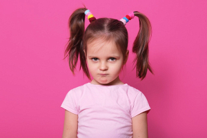 Психолог объяснила, как следует реагировать взрослым на грубость детей