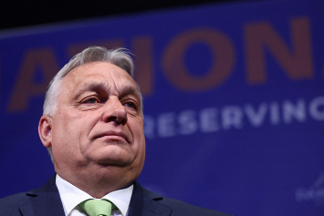 Орбан заявил, что военная помощь Украине сулит выгодные контракты для промышленности США