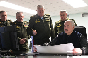 Лукашенко – об итогах проверки войск ПВО: вы со всеми целями справились. Это здорово!