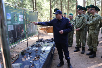 Офицеры ГПК посетили места массового уничтожения и захоронения мирного населения СССР возле Минска