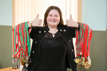 Чемпионка Беларуси по шашкам считает, ﻿что в жизни нужны и белая, и черная полосы — как цвета клеток в игре