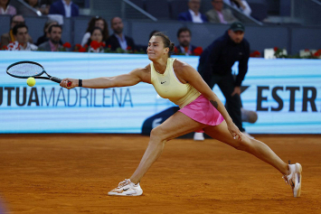 Соболенко уступила Свёнтек в финале крупного теннисного турнира в Мадриде