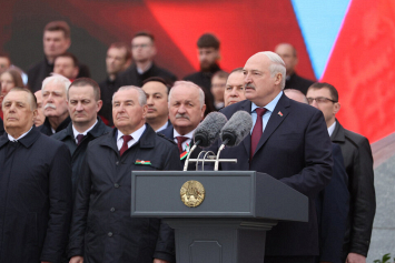 Лукашенко: белорусы сделают все, чтобы память о ветеранах-победителях сохранилась в веках