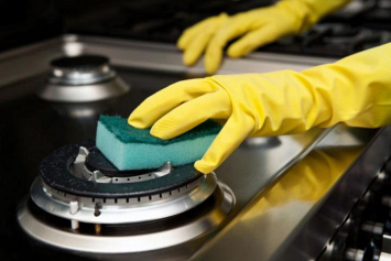Советы для дома: быстрый способ почистить газовую плиту 