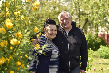 «Любовь не проходит с годами»: многодетные супруги-врачи из Кореличей вместе 55 лет