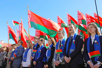 В Гродно прошёл митинг, посвященный государственным символам Беларуси